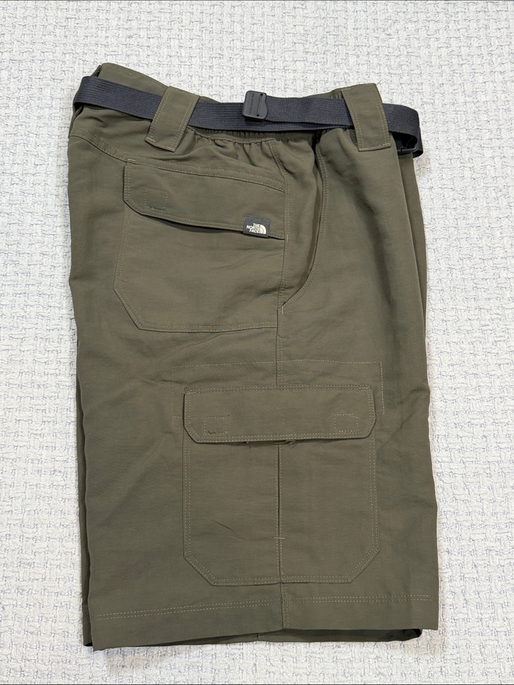 The North Face Men's Cargo Shorts Green Size Small NEW Outdoors Hiking Travel